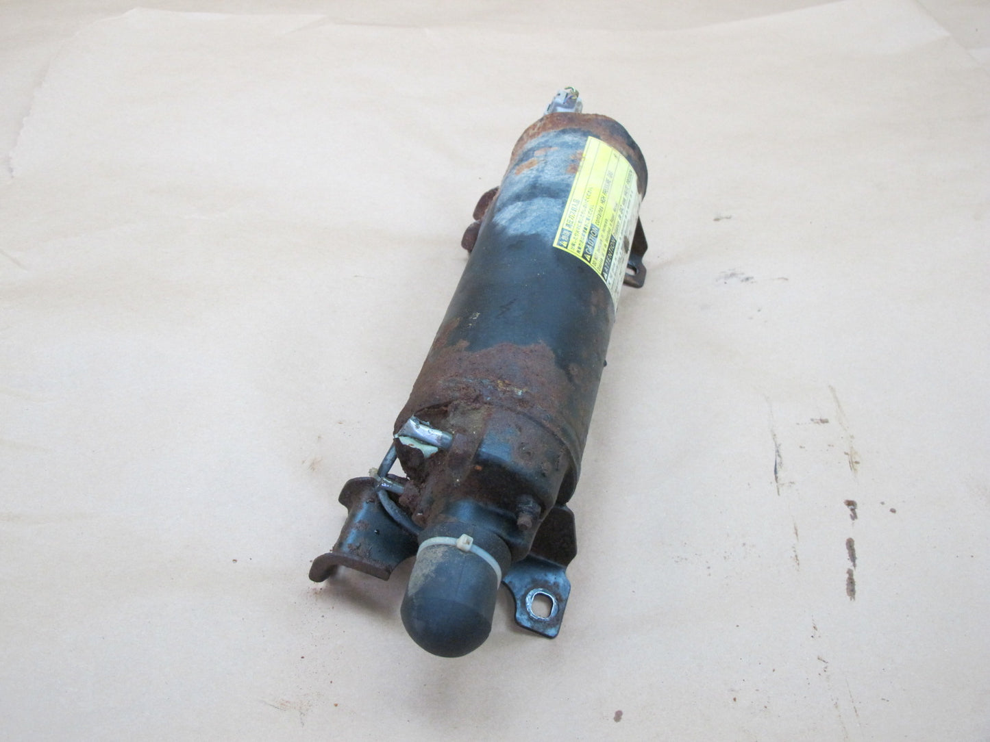 1998-2007 Lexus J100 LX470 Air Suspension Accumulator Tank 49130-60010
