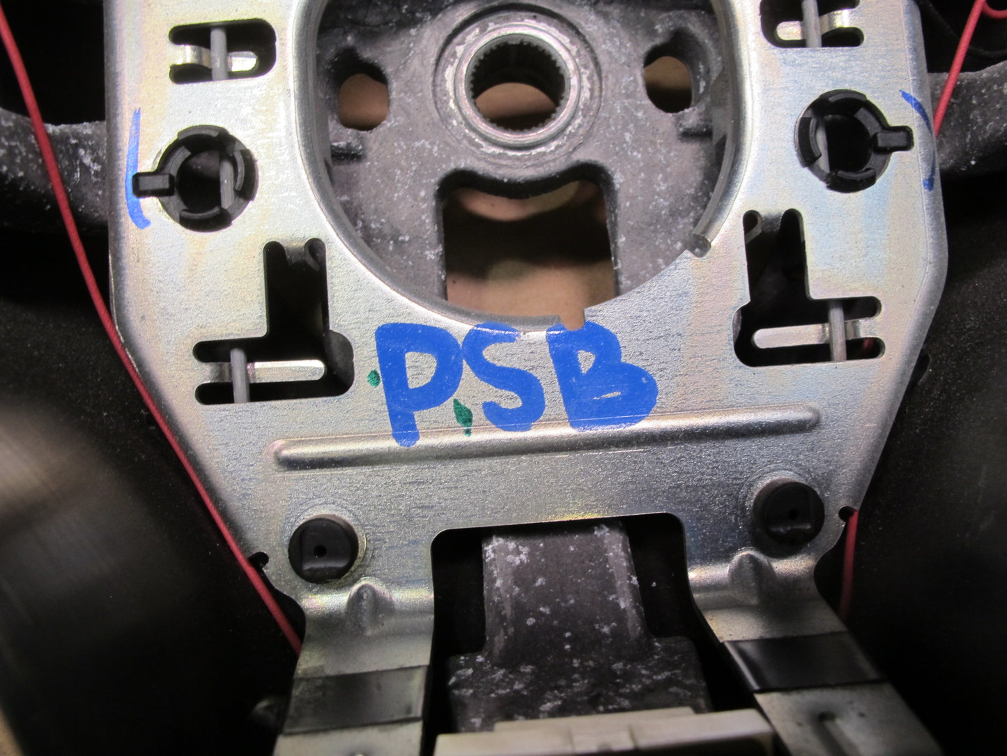 06-09 Pontiac Solstice Leather Steering w Controls OEM