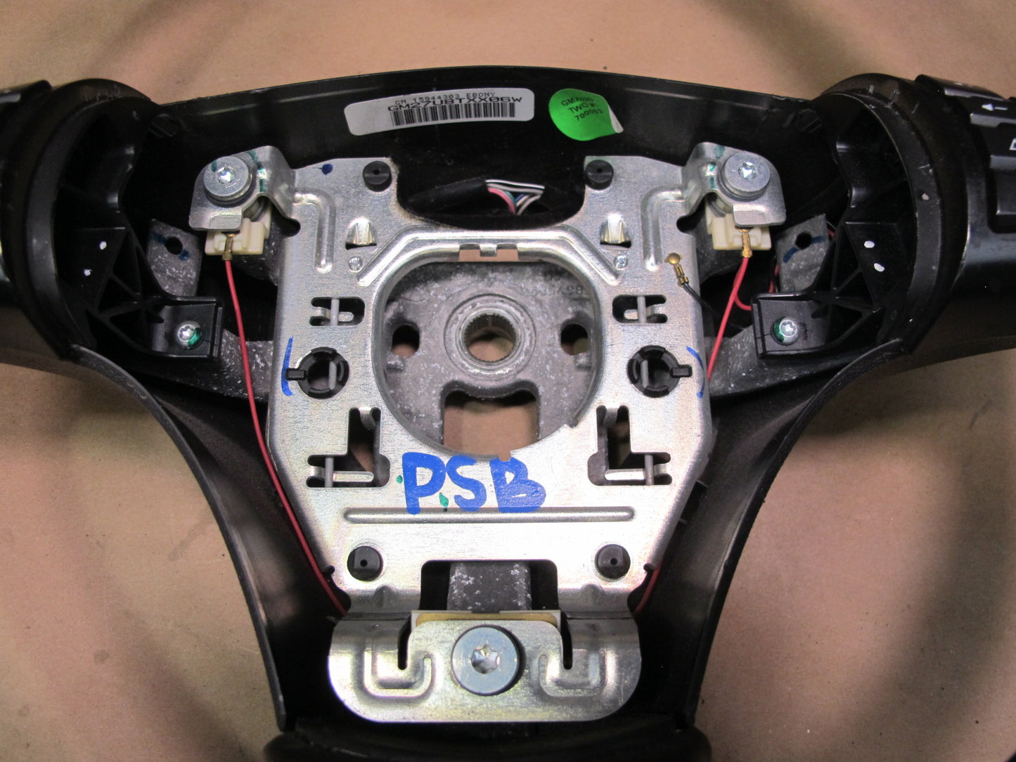 06-09 Pontiac Solstice Leather Steering w Controls OEM