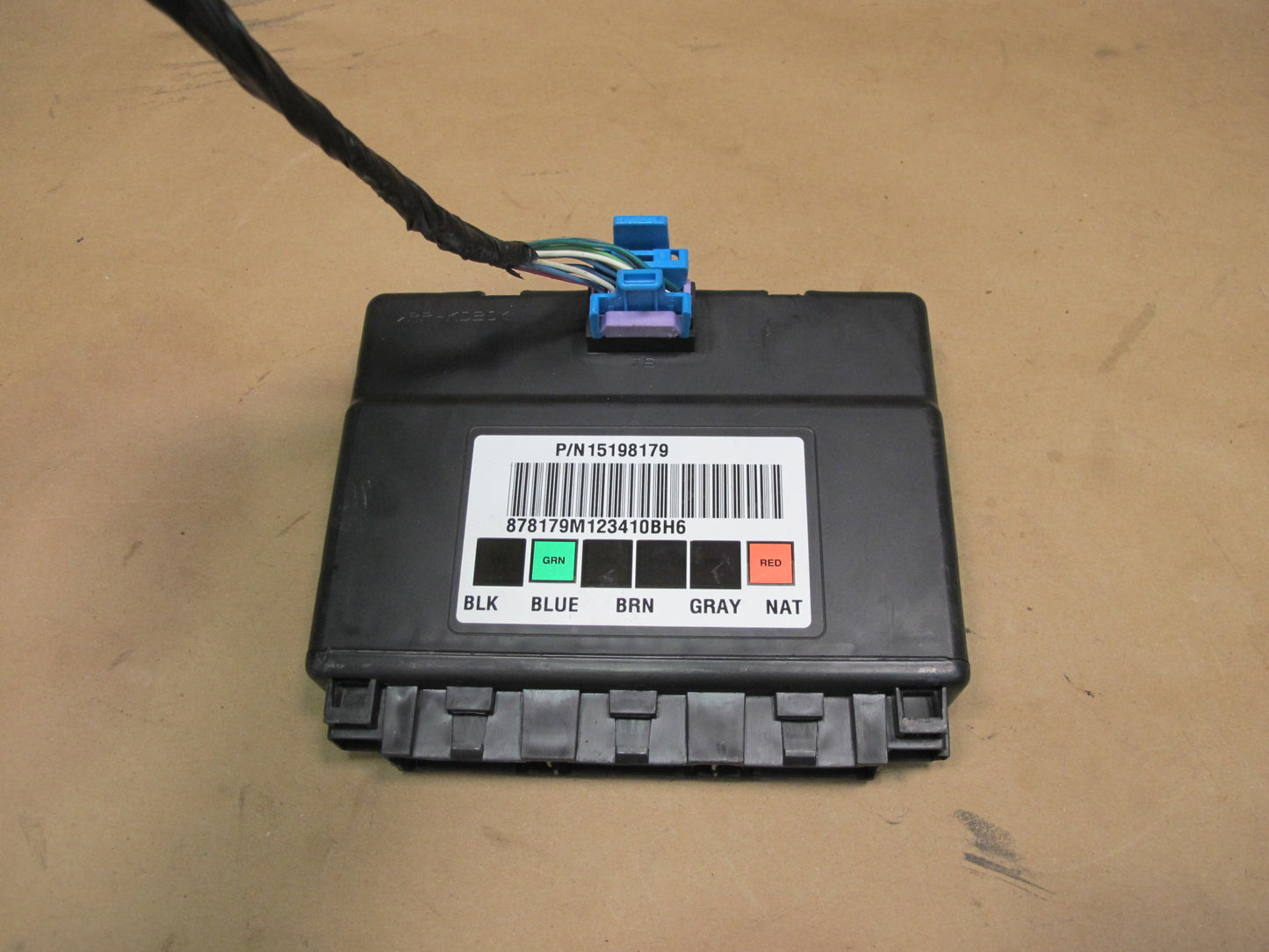 2003 Hummer H2 BCM Body Computer Control Module Unit 15198179