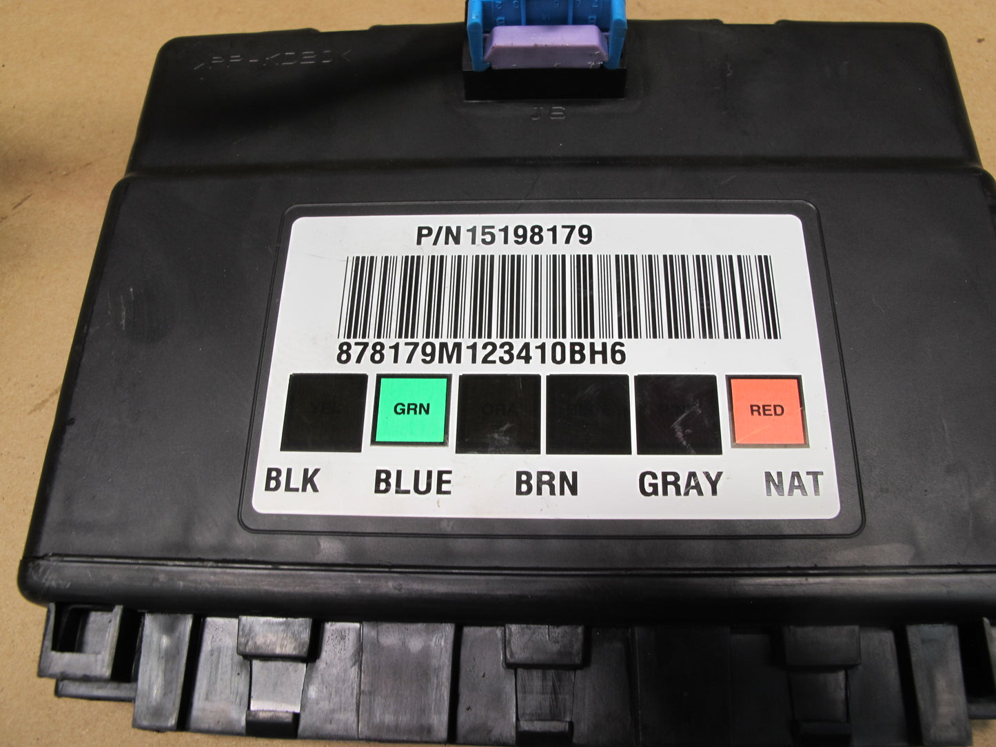2003 Hummer H2 BCM Body Computer Control Module Unit 15198179