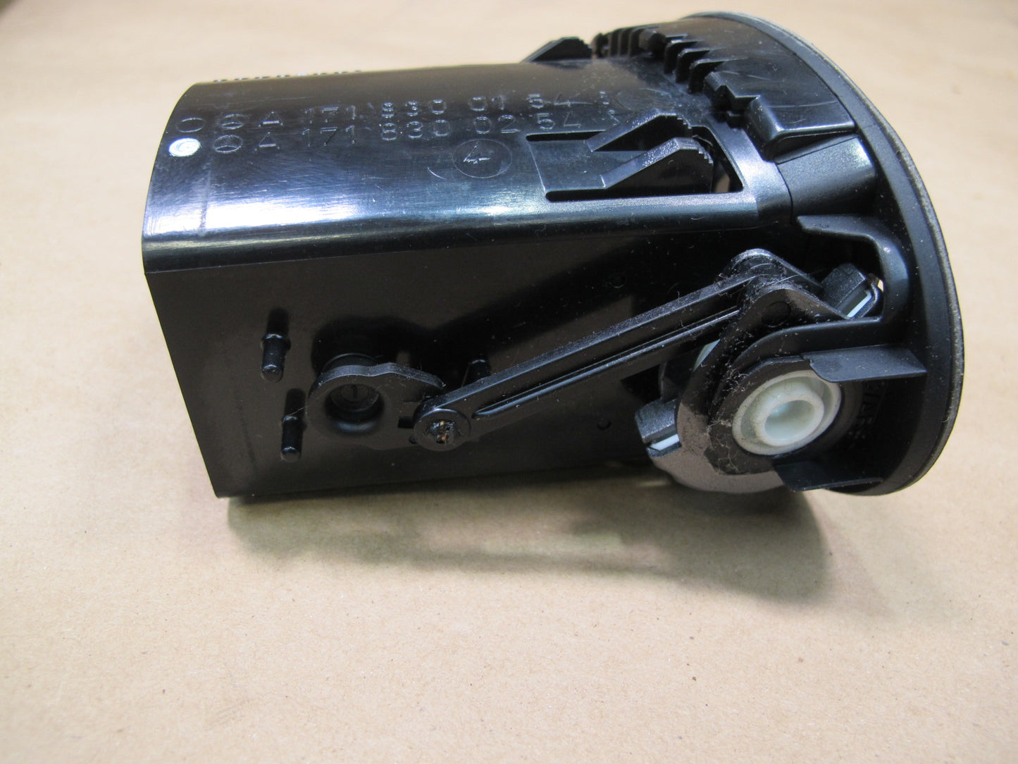 05-08 Mercedes R171 SLK Set of 5 Dash Front Left Center Right AC Air Vent OEM