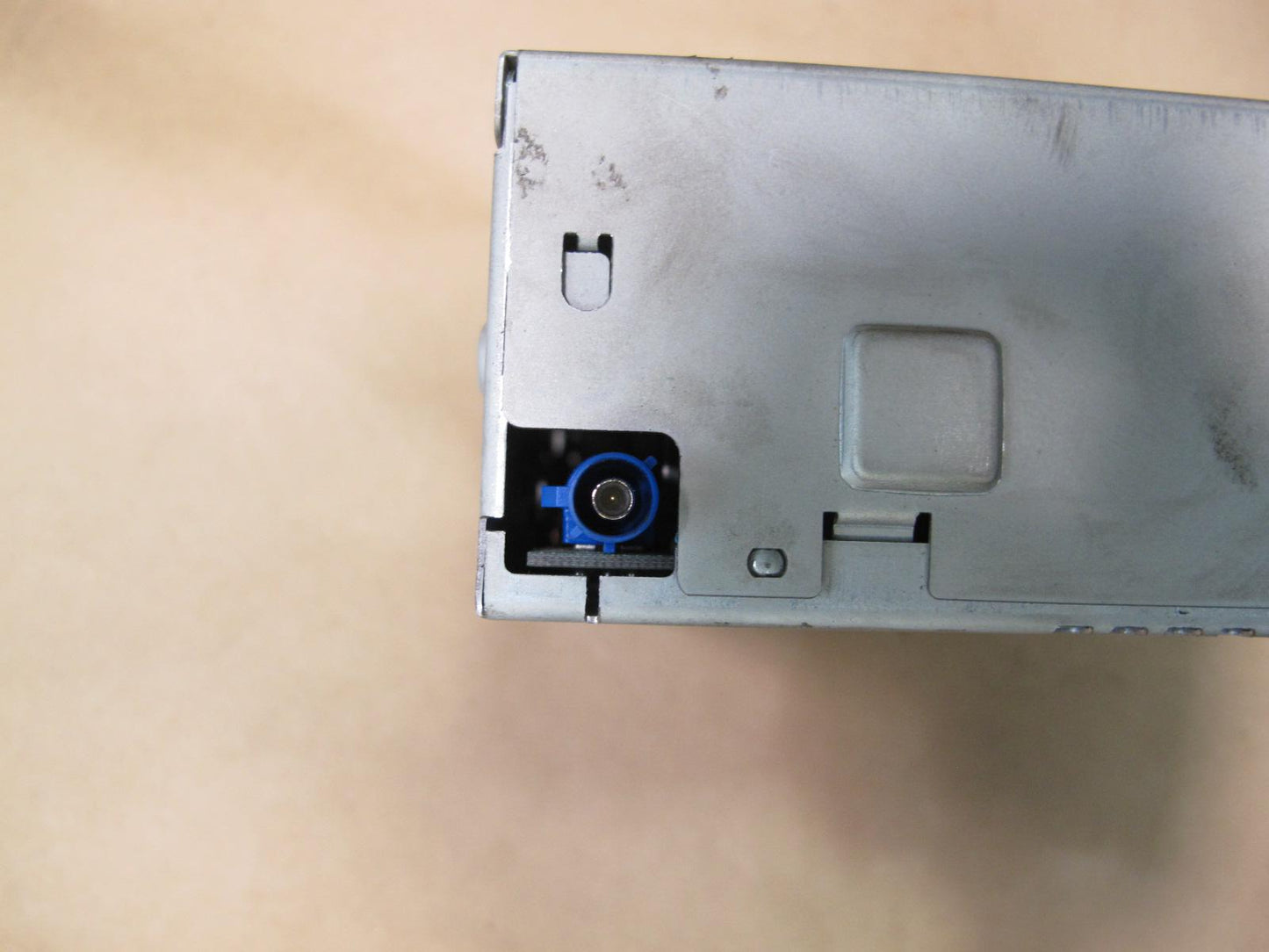 05-11 Mercedes R171 Slk-class GPS Navigation System DVD Module 2208206085 OEM