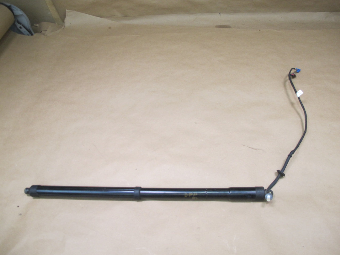 2010-2016 Porsche Panamera 970 Rear Trunk Lid Shock Lift Strut Support Set of 2