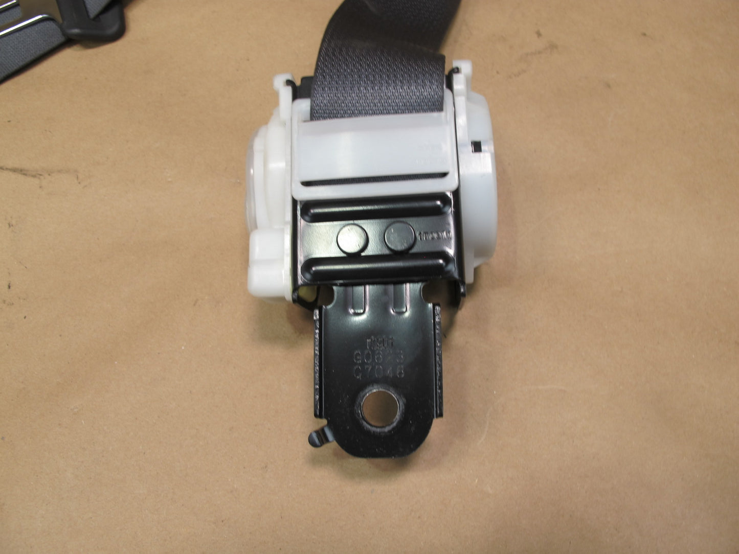 01-05 LEXUS GS300 GS430 REAR LEFT CENTER RIGHT SIDE SEATBELT RETRACTOR SET OEM