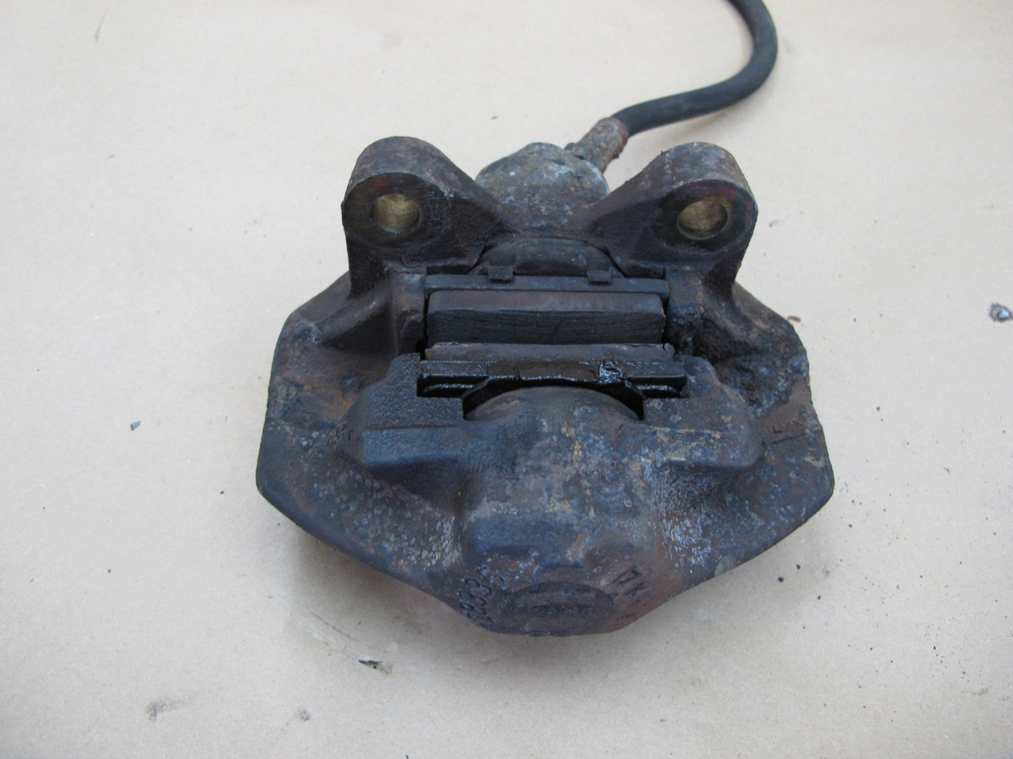 86-91 Mercedes W126 560SEL 560SEC Set of 2 Rear Left & Right Brake Caliper OEM