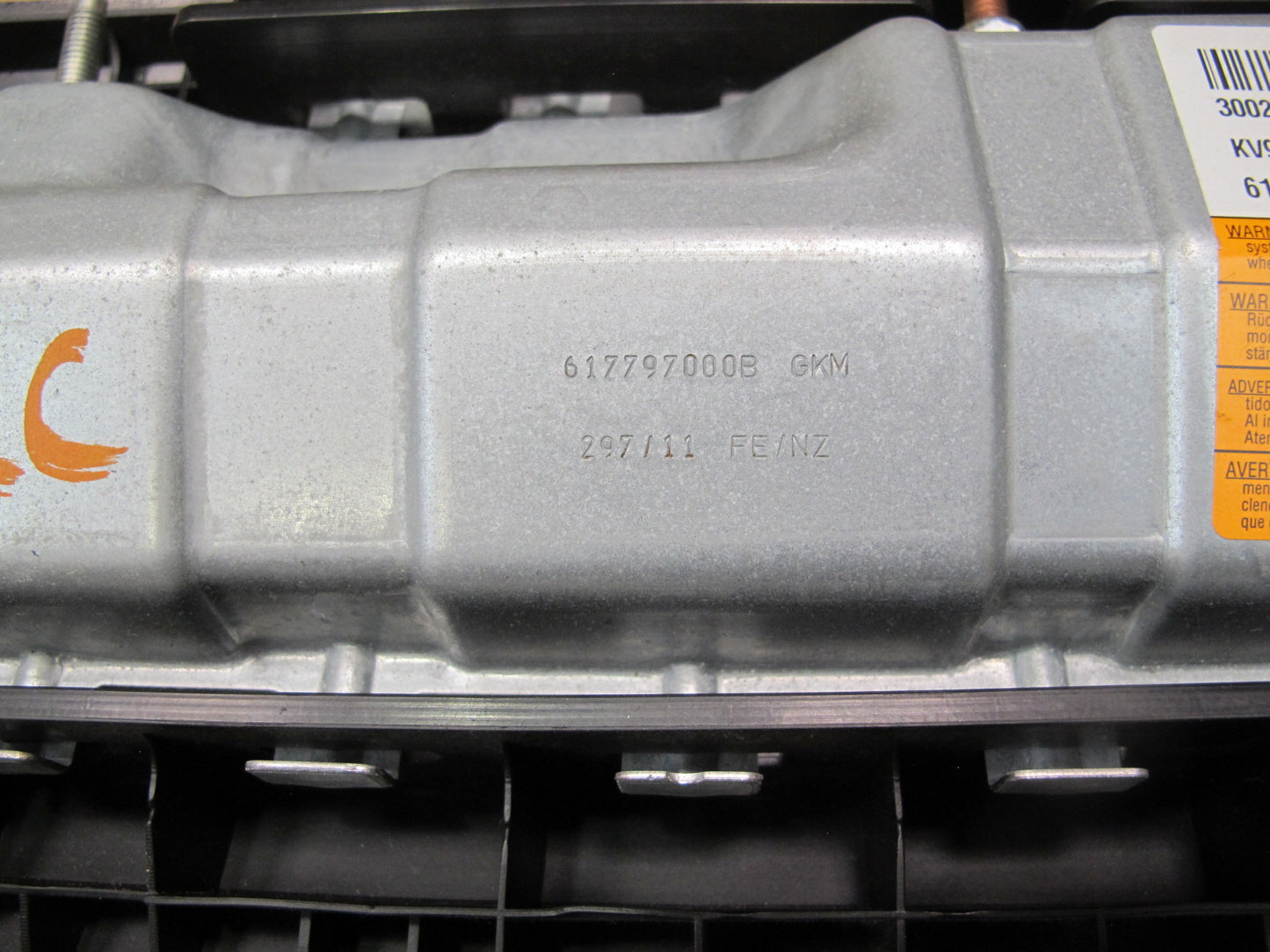 11-16 MINI R60 COUNTRYMAN FRONT RIGHT PASSENGER SIDE UNDER DASH KNEE SRS AIRBAG OEM