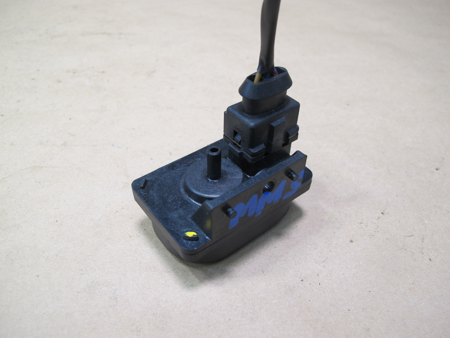 86-91 Mercedes W126 Altitude MAP Pressure Sensor 0065425017 OEM