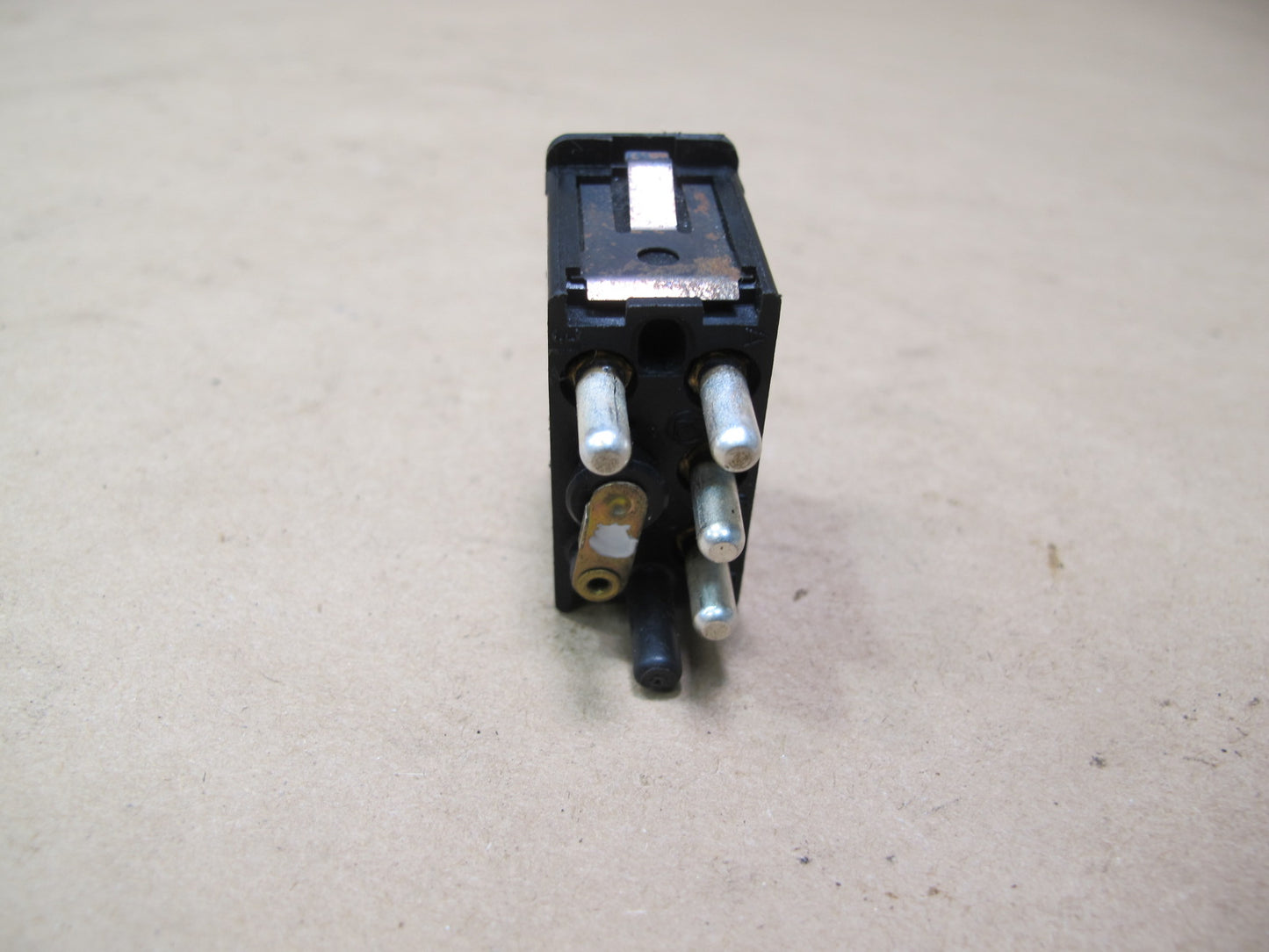 86-91 Mercedes W126 Rear Heated Window Defrost Button Switch 0008206110 OEM
