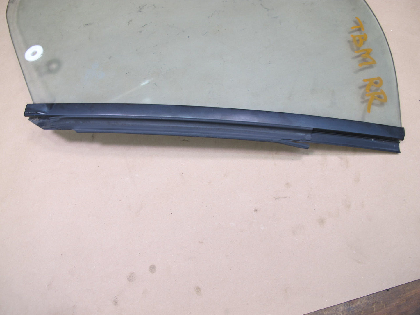 87-91 BMW E30 3-SERIES Convertible Rear Right Quarter Glass Window OEM