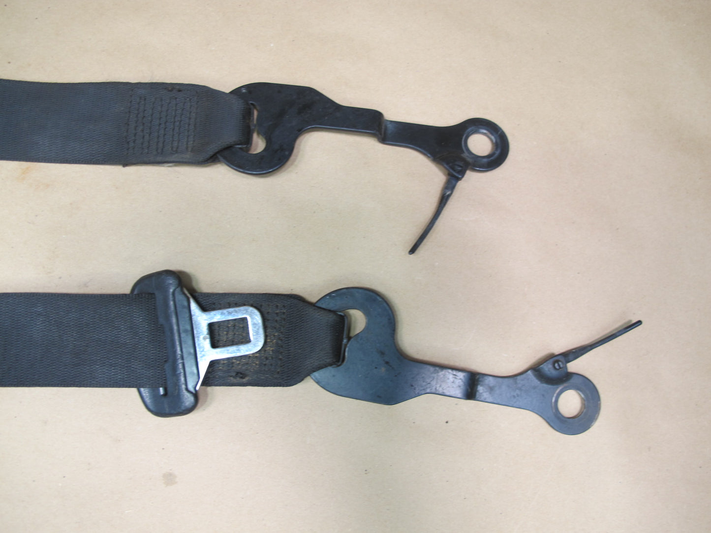 87-91 BMW E30 CONVERTIBLE FRONT LEFT & RIGHT SIDE SEATBELT RETRACTOR SET OEM