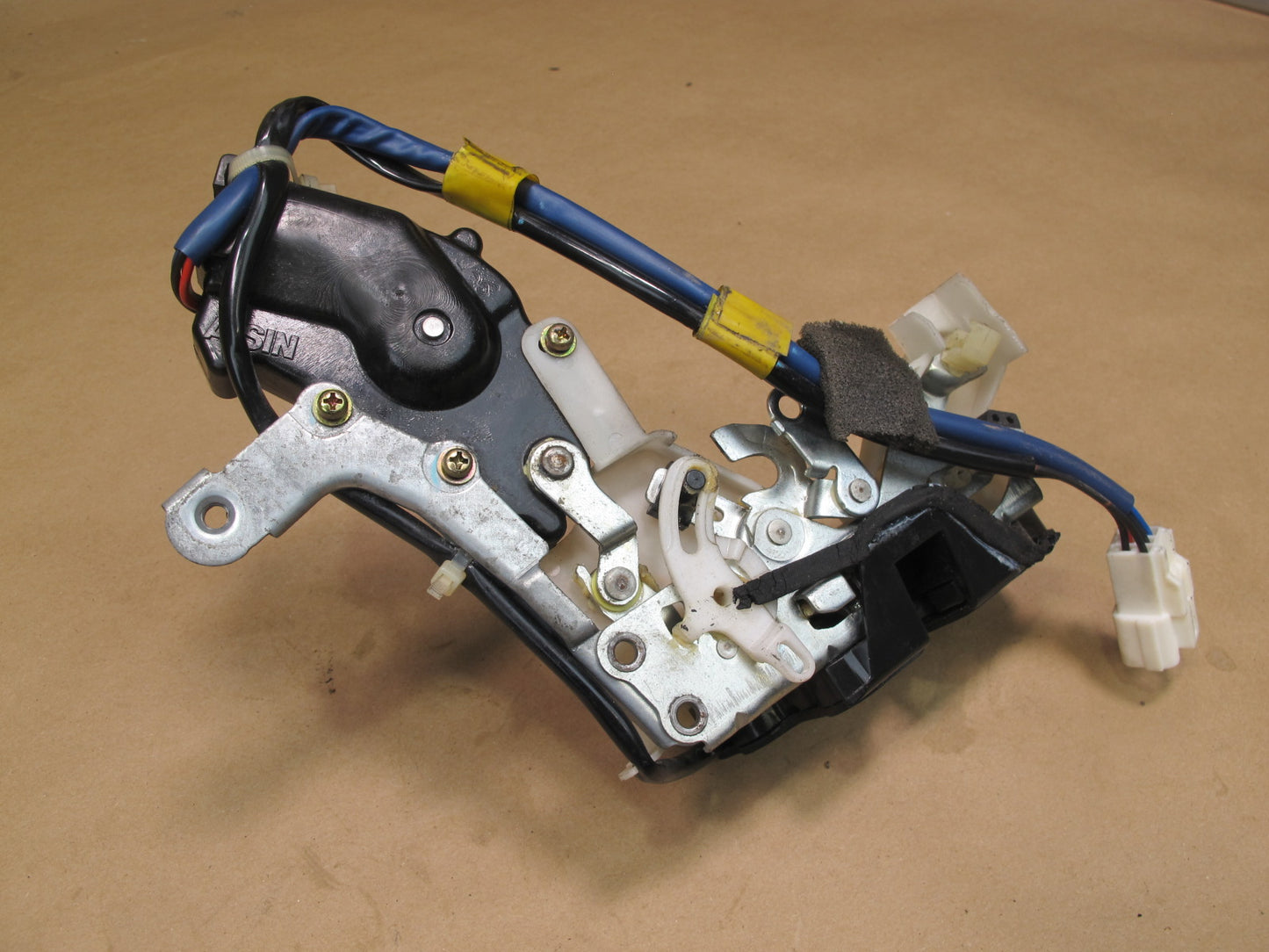 98-00 Lexus UCF20 LS400 Rear Right Passenger Side Door Lock Latch Actuator OEM