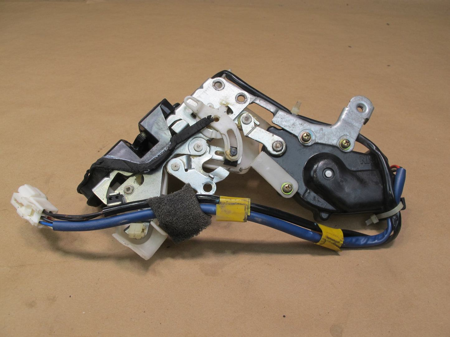 98-00 Lexus UCF20 LS400 Rear Right Passenger Side Door Lock Latch Actuator OEM
