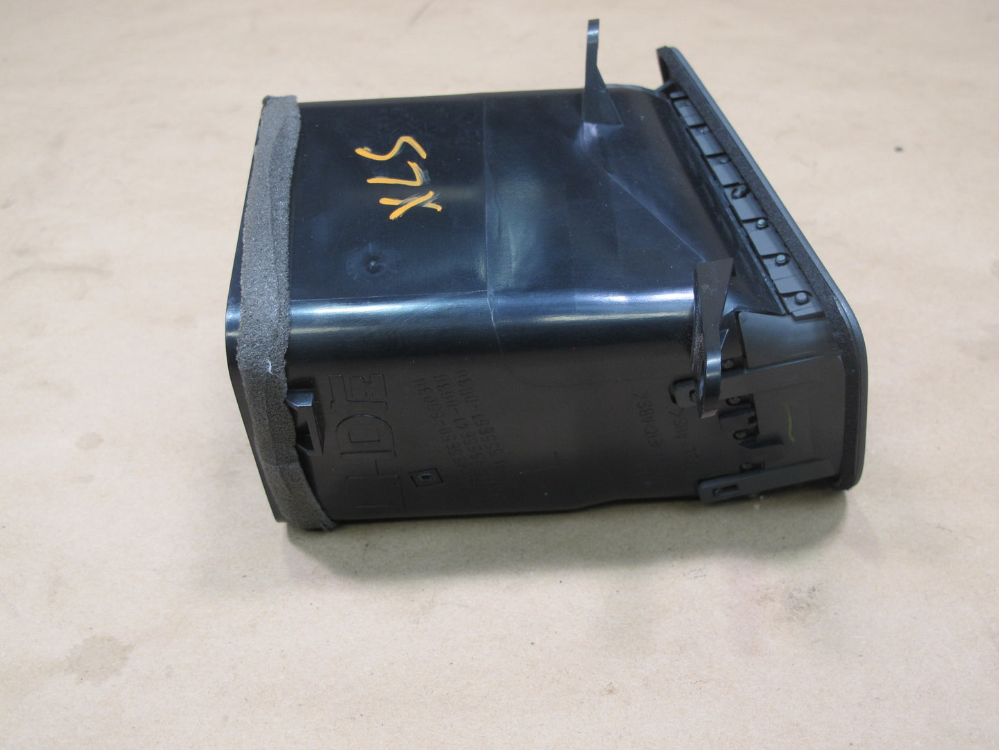 98-00 Lexus UCF20L LS400 Set of 2 Dash Left & Right AC Heater Air Vent OEM