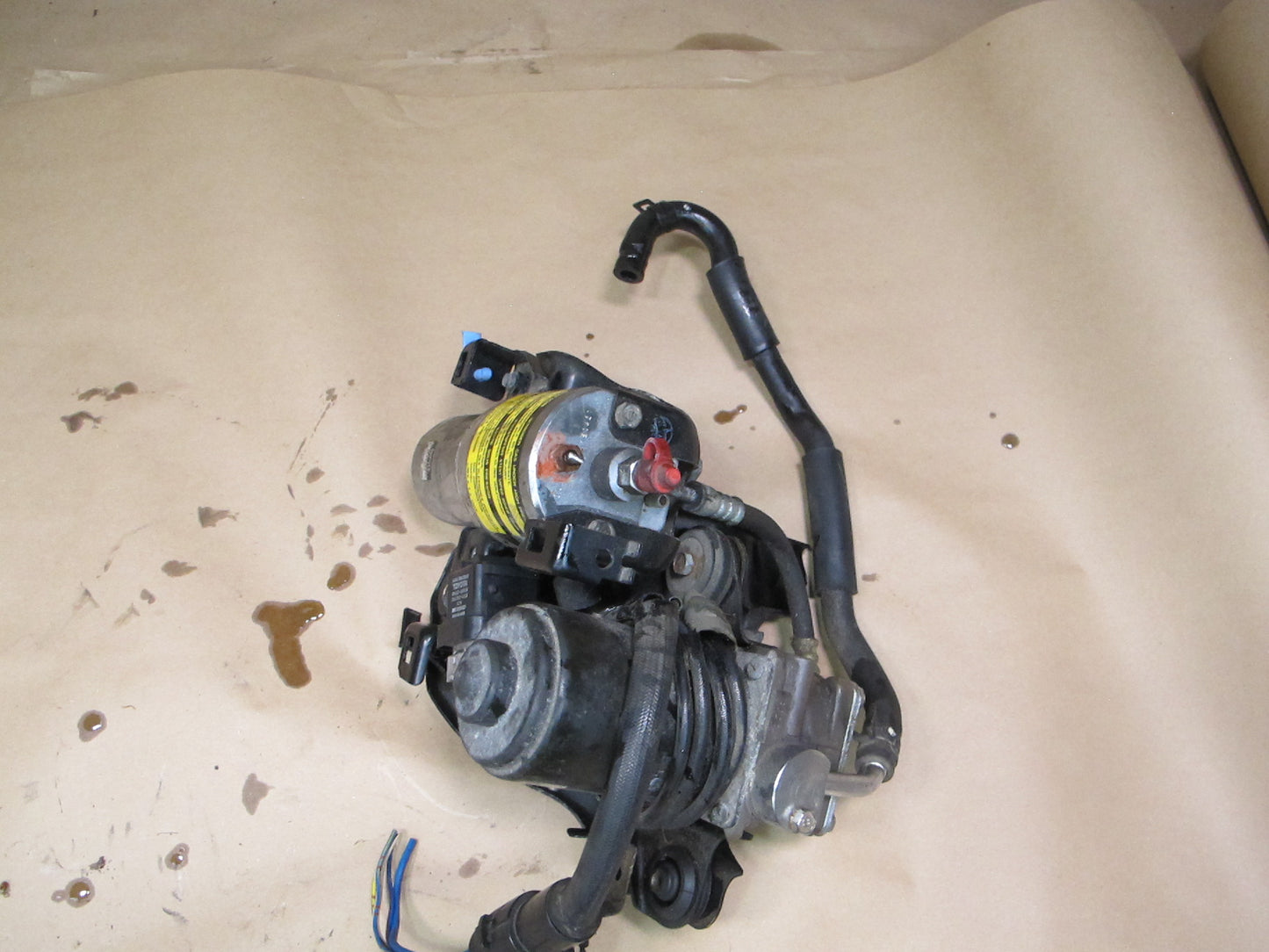 91-92 Lexus UCF10 LS400 ABS Brake Traction Pump w Accumulator OEM