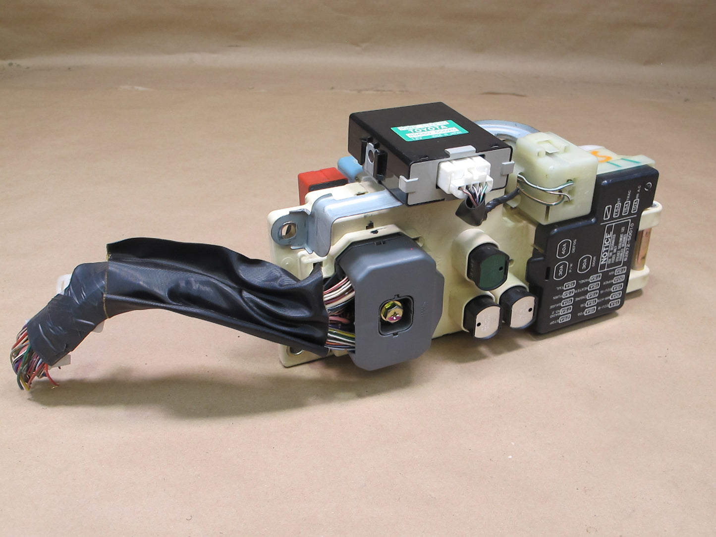 90-94 Lexus UCF10 LS400 Interior Fuse Relay Box w Power Steering Module OEM