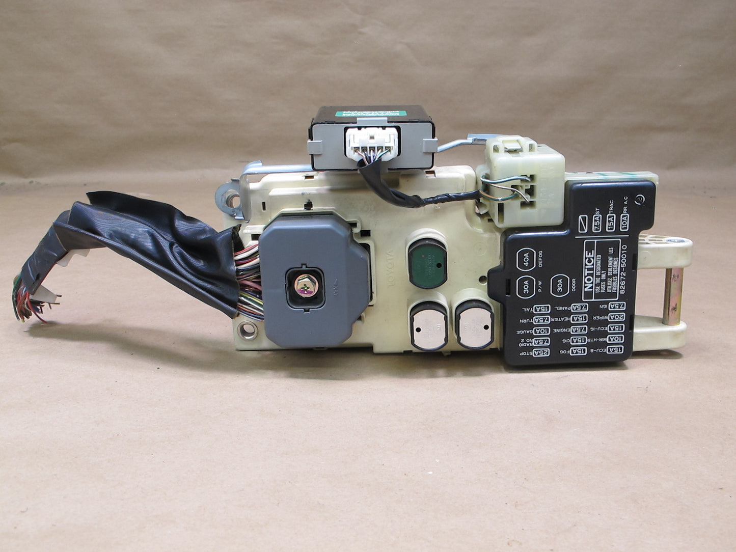 90-94 Lexus UCF10 LS400 Interior Fuse Relay Box w Power Steering Module OEM