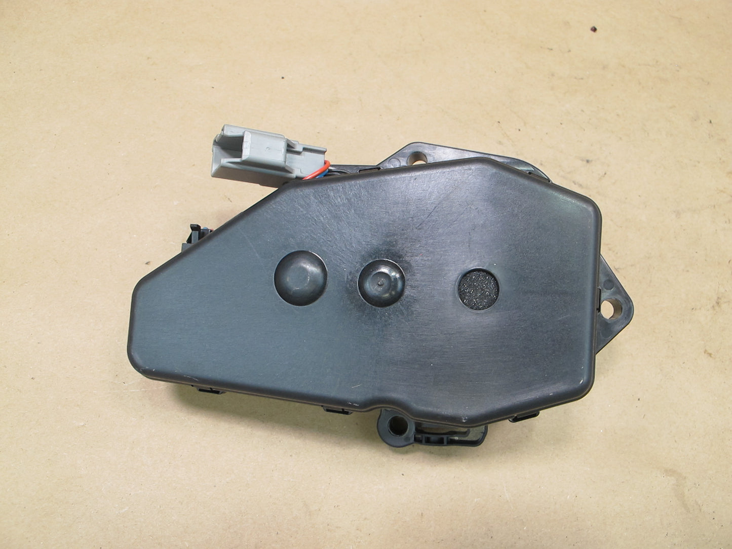 12-18 Range Rover Evoque L538 Rear Trunk Lid Tailgate Lock Latch Actuator OEM