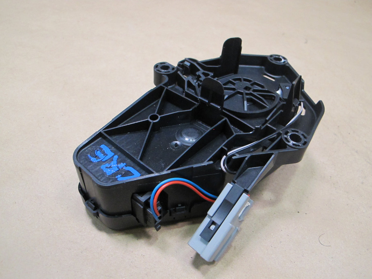 12-18 Range Rover Evoque L538 Rear Trunk Lid Tailgate Lock Latch Actuator OEM