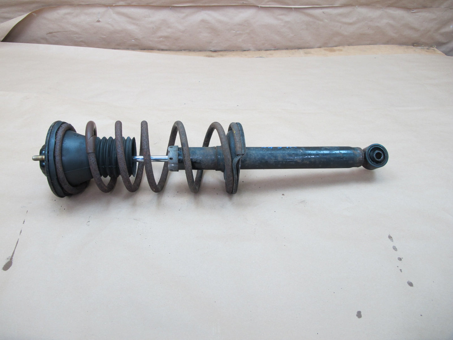 90-94 Lexus UCF10 LS400 Set of 2 Rear Strut Shock Absorber OEM