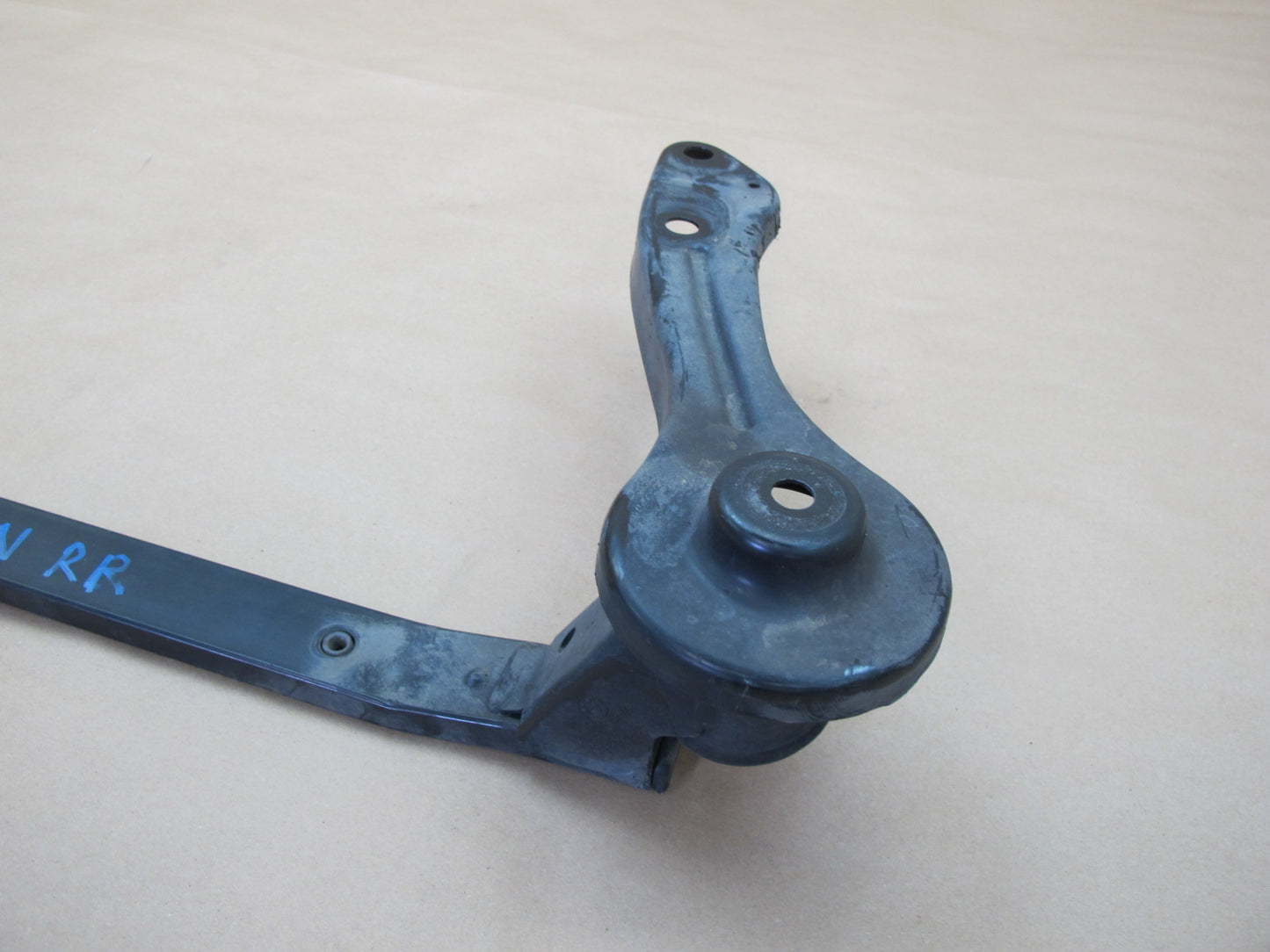 08-13 BMW E90 E92 E93 M3 Set of 2 Rear Suspension Reinforcement Rod Brace OEM