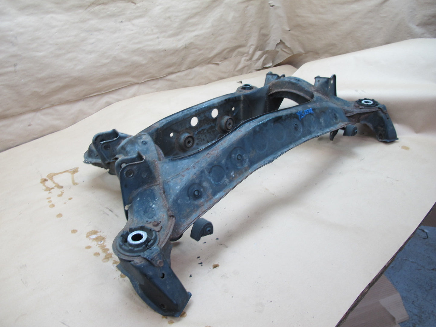 90-94 Lexus UCF10 LS400 Rear Suspension Crossmember Sub Frame Subframe OEM