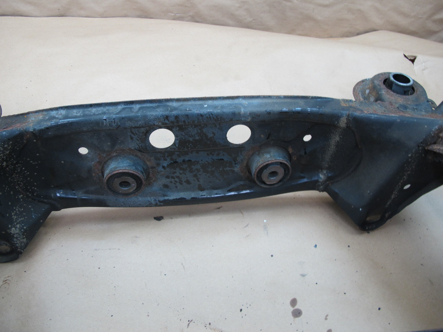 90-94 Lexus UCF10 LS400 Rear Suspension Crossmember Sub Frame Subframe OEM
