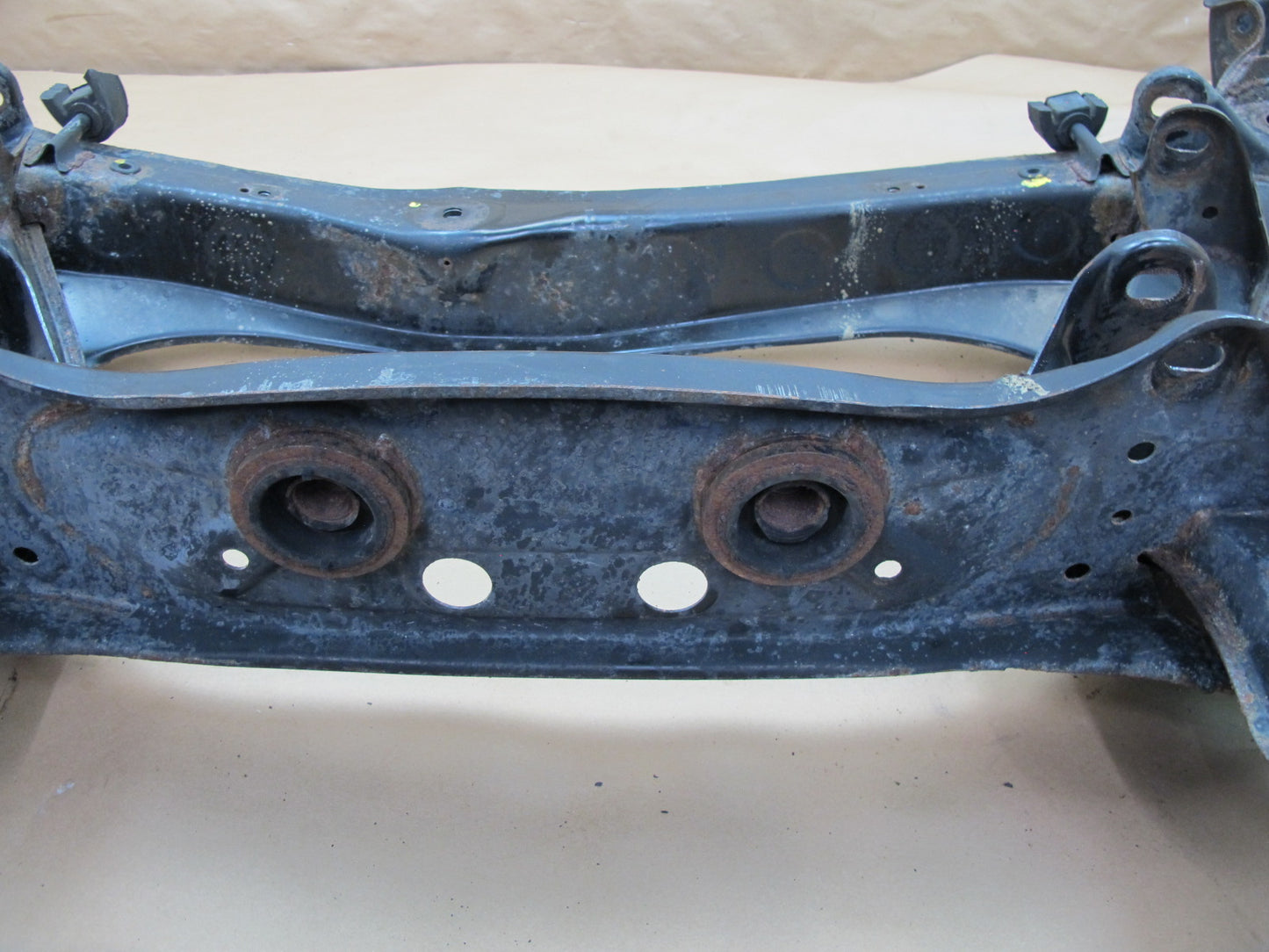 90-94 Lexus UCF10 LS400 Rear Suspension Crossmember Sub Frame Subframe OEM