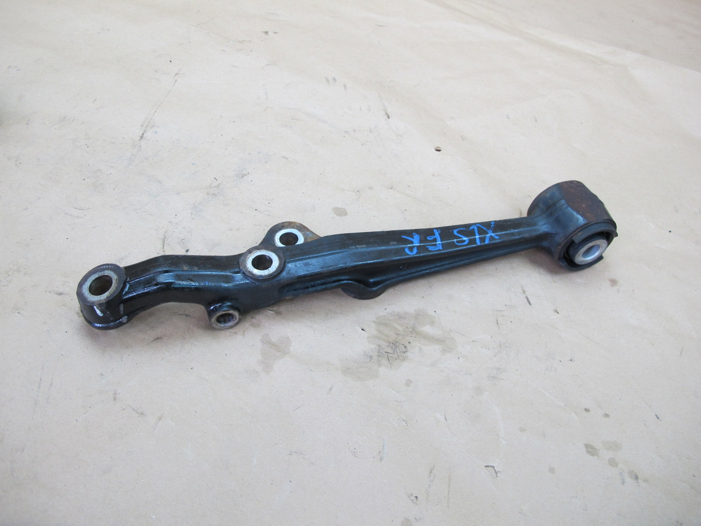 95-00 Lexus UCF20 LS400 Set of 2 Front Right Upper & Lower Control Arm OEM