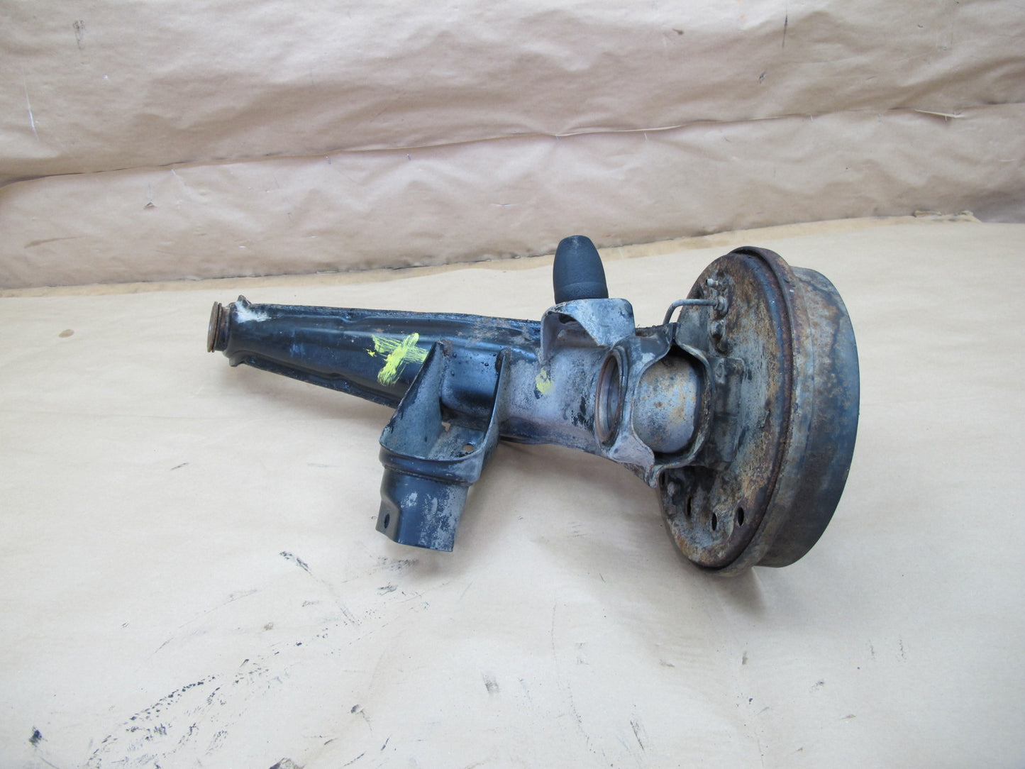 80-82 Porsche 924 Rear Right Trailing Arm Knuckle Wheel Hub Bearing Rotor OEM