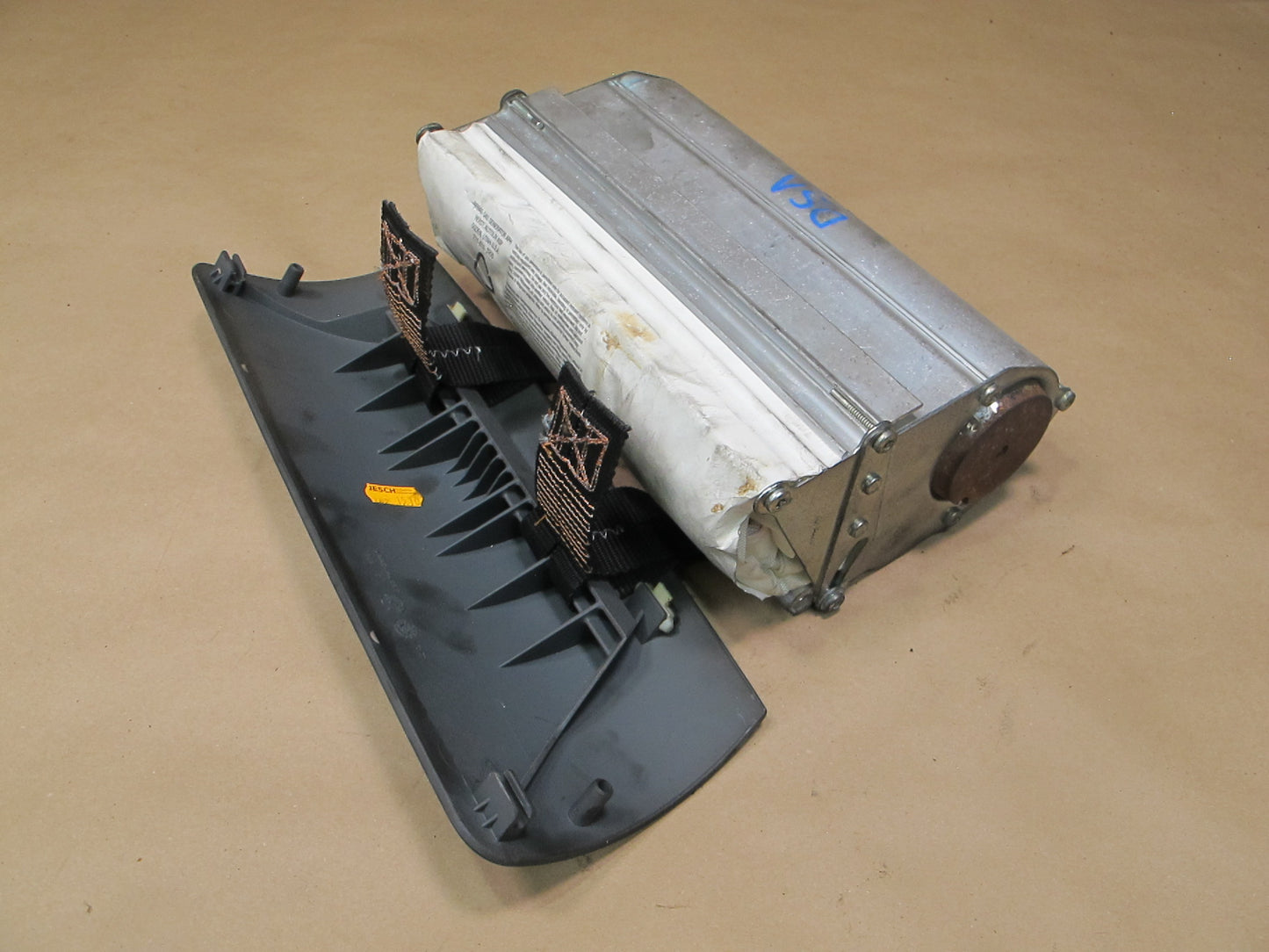 04-06 DODGE MERCEDES SPRINTER FRONT RIGHT PASSENGER SIDE DASH SRS AIRBAG OEM