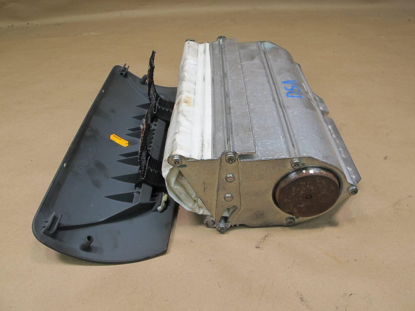 04-06 DODGE MERCEDES SPRINTER FRONT RIGHT PASSENGER SIDE DASH SRS AIRBAG OEM