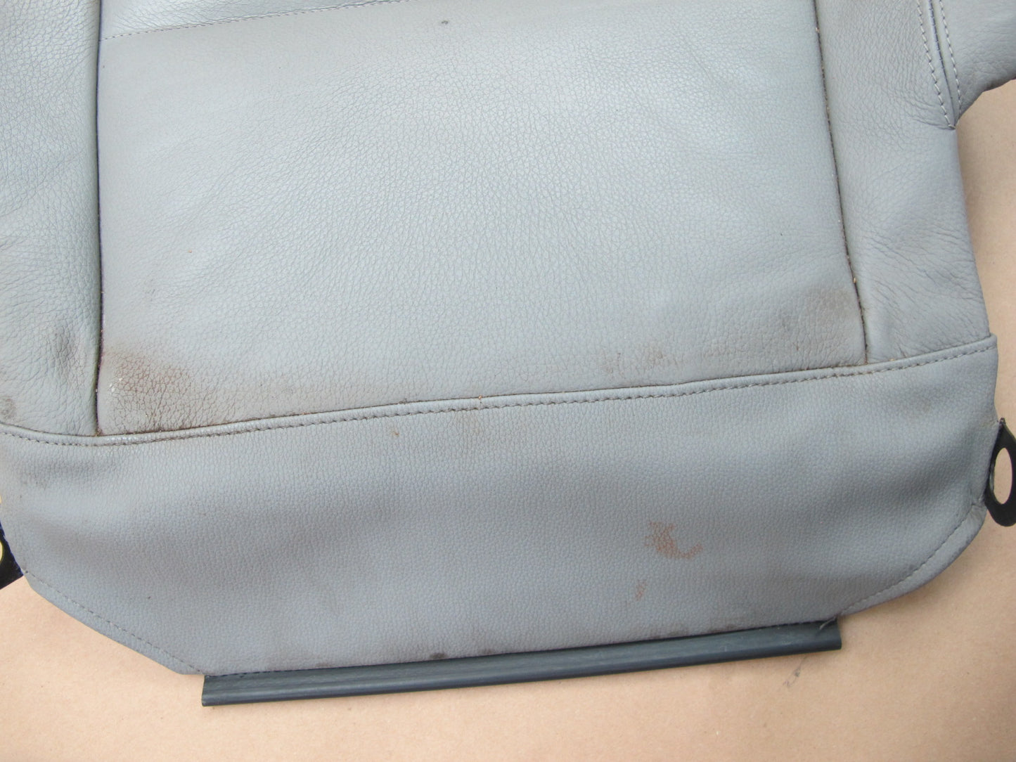 07-10 BMW E93 3-SERIES Convertible Front Left Leather Seat Lower Cushion OEM