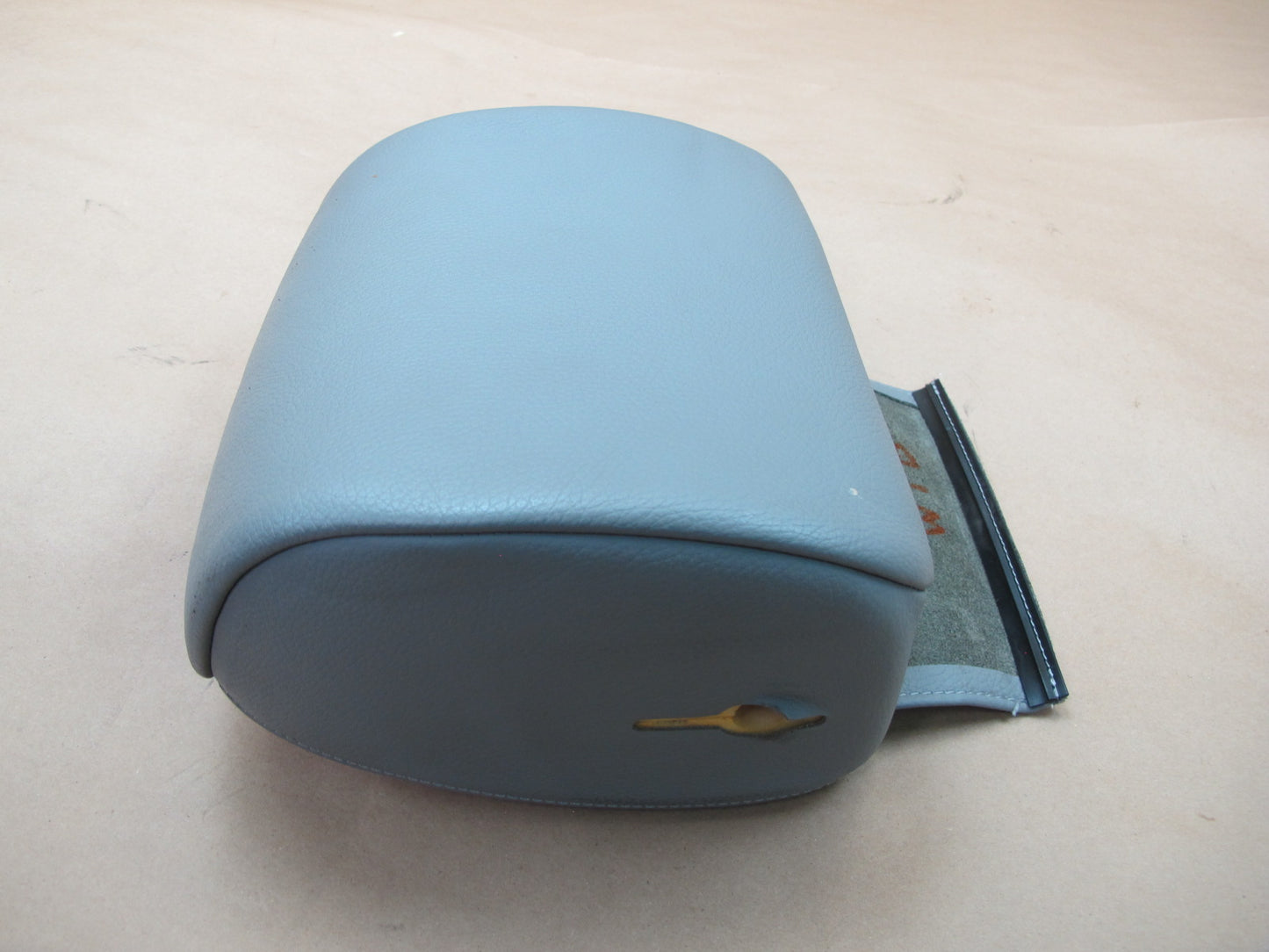 07-10 BMW E93 3-SERIES Convertible Front Left & Right Leather Headrest OEM