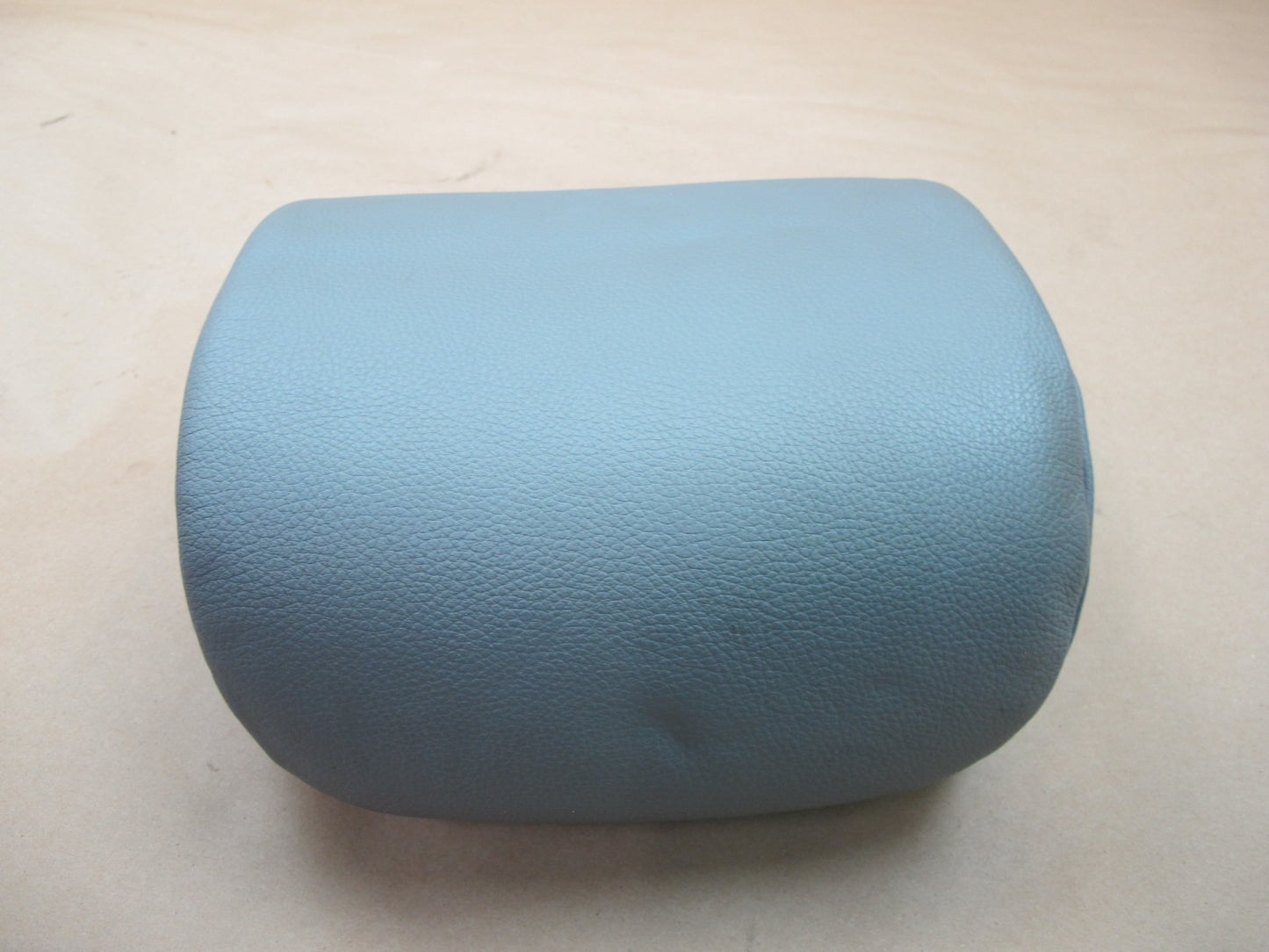 07-10 BMW E93 3-SERIES Convertible Front Left & Right Leather Headrest OEM