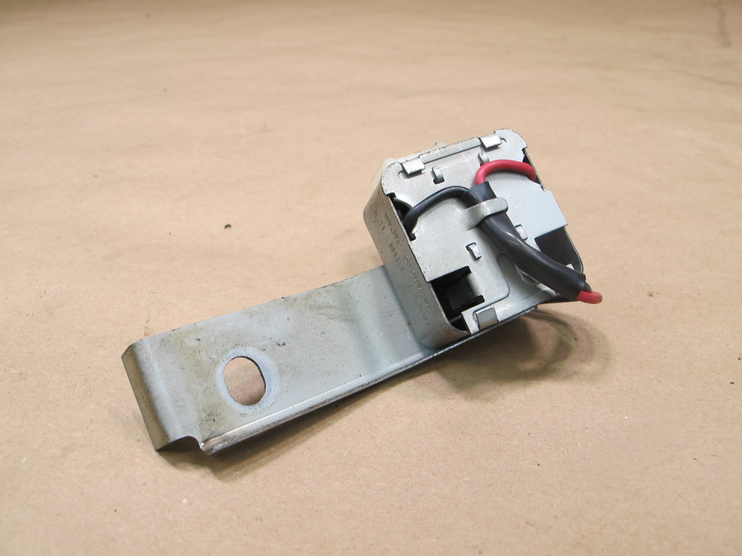 84-86 Nissan Z31 300ZX Buzzer Parking Alarm Module 24841-01P00 OEM