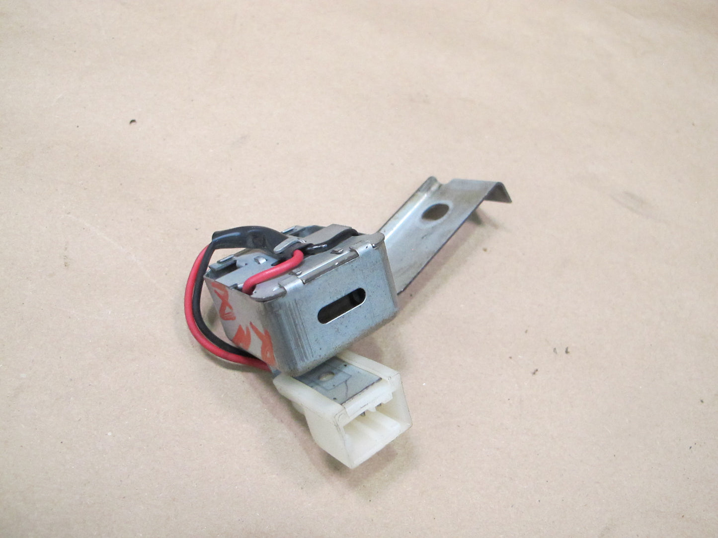 84-86 Nissan Z31 300ZX Buzzer Parking Alarm Module 24841-01P00 OEM