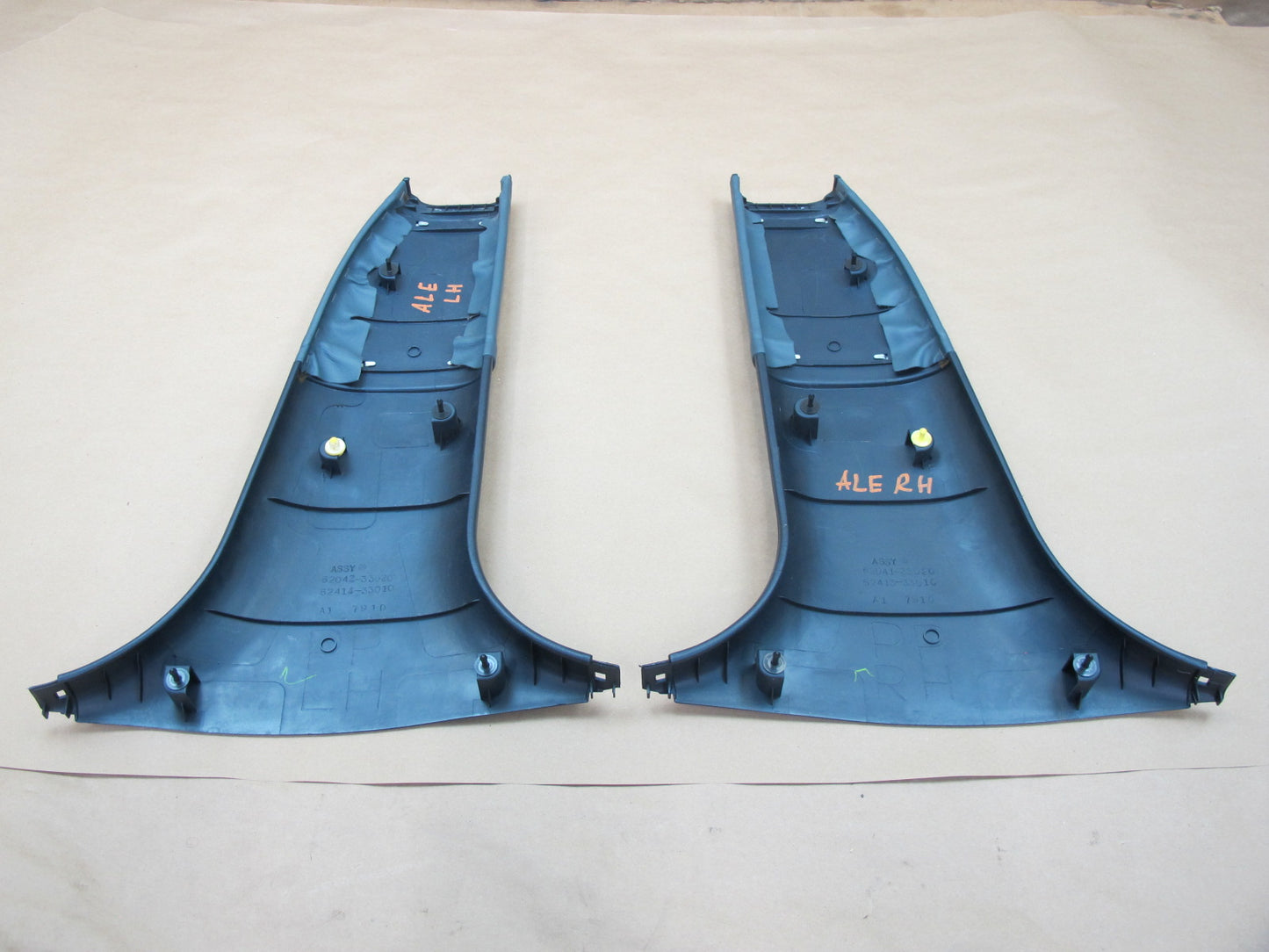 1992-1996 Lexus ES300 Left & Right Lower B Pillar Trim Cover Dark Blue OEM