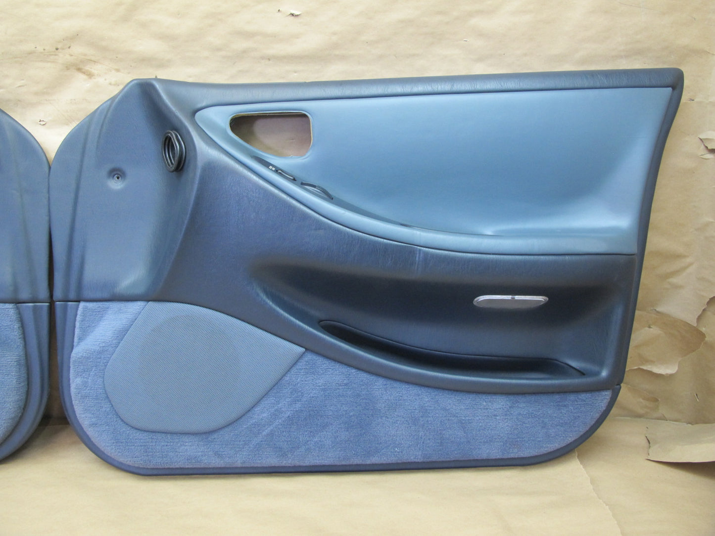 92-93 Lexus ES300 VCV10 Set of 2 Front Left & Right Interior Door Panel Blue OEM