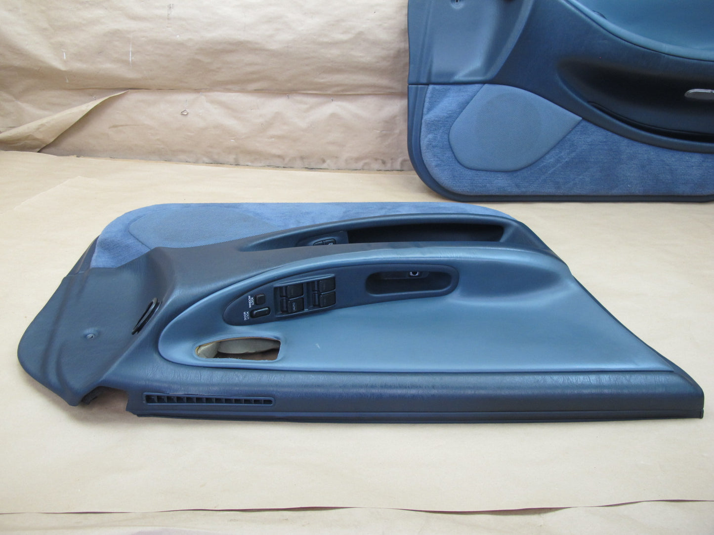 92-93 Lexus ES300 VCV10 Set of 2 Front Left & Right Interior Door Panel Blue OEM