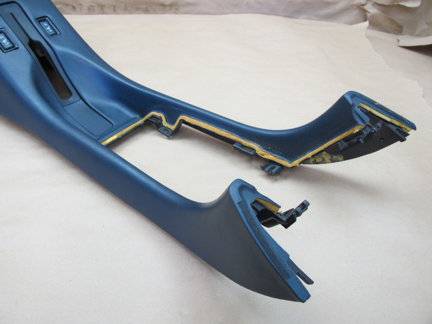 92-96 Lexus ES300 VCV10 Front Center Console Trim Panel w Armrest Blue OEM