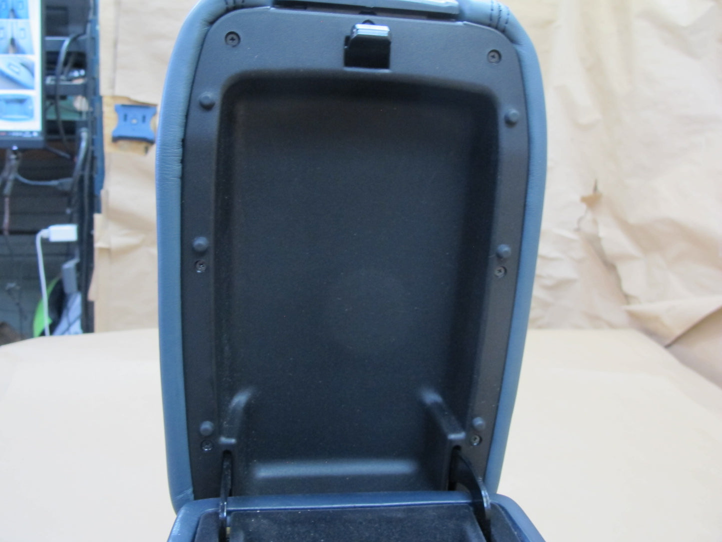 92-96 Lexus ES300 VCV10 Front Center Console Trim Panel w Armrest Blue OEM