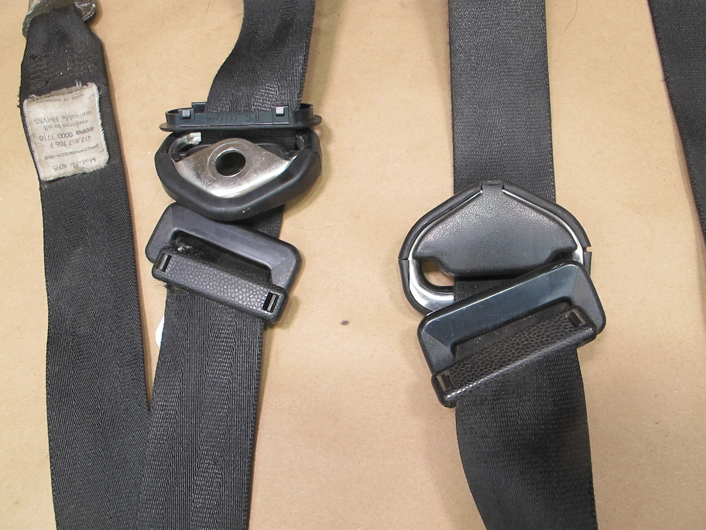 80-82 PORSCHE 924 FRONT RIGHT & LEFT SIDE SEATBELT RETRACTOR SET OEM