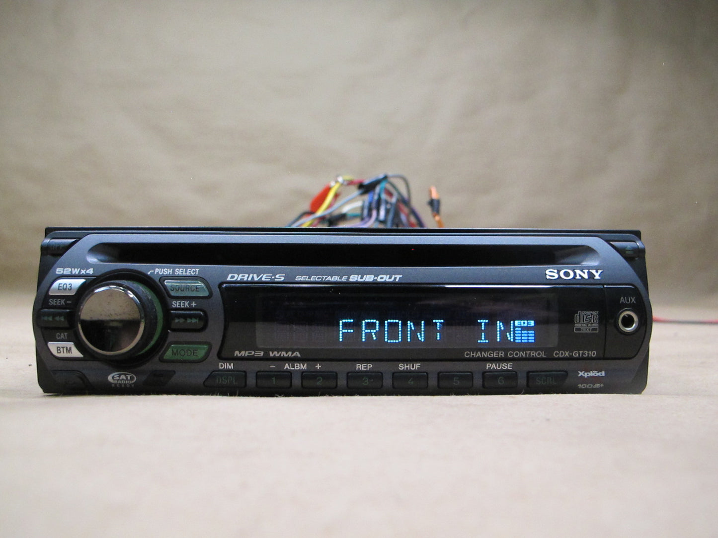 Sony CDX-GT310 Am/fm Radio CD MP3 WMA Player w AUX