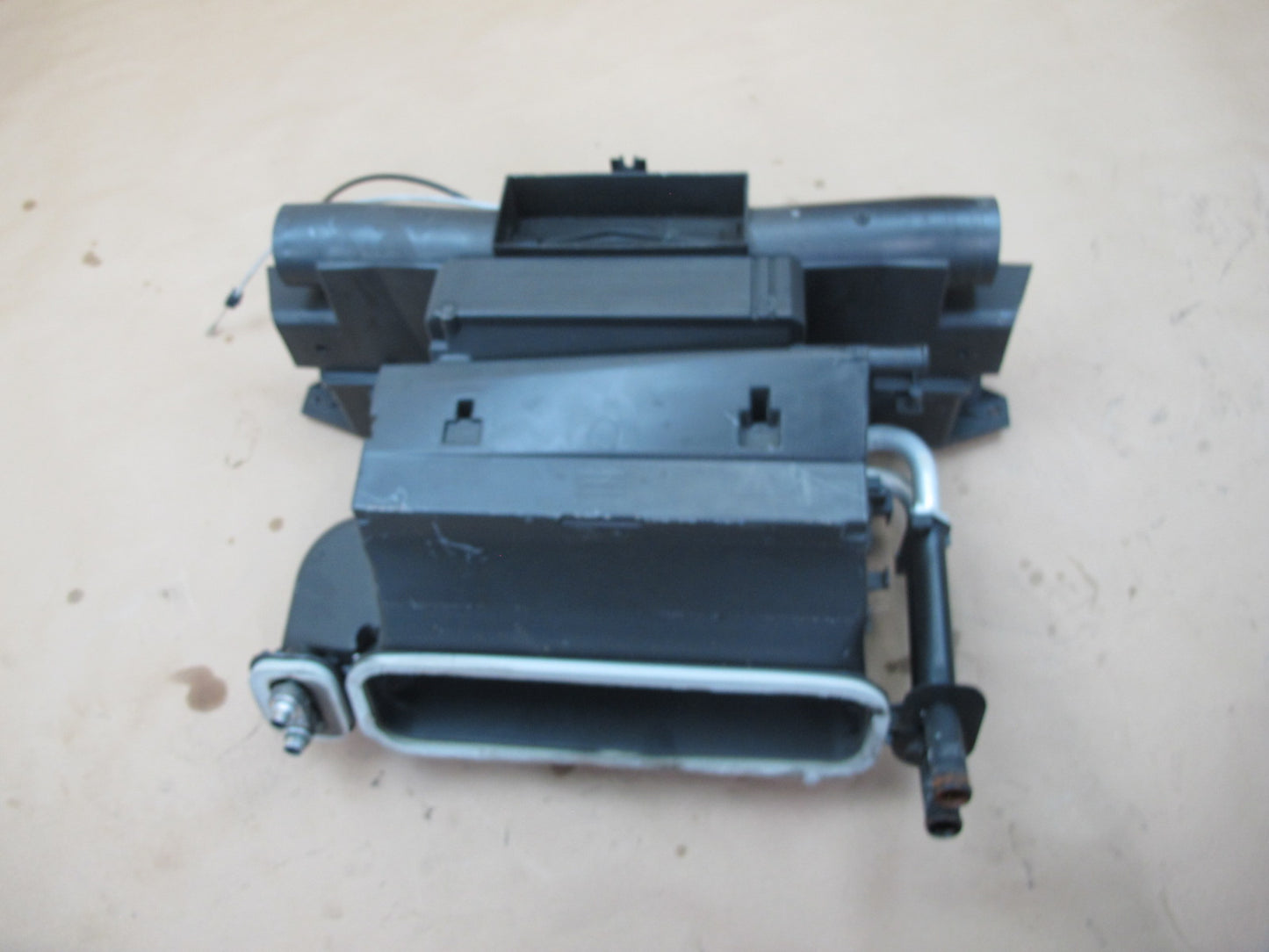 03-06 Dodge Sprinter A/C Heater Evaporator Climate Box 9018300460 OEM