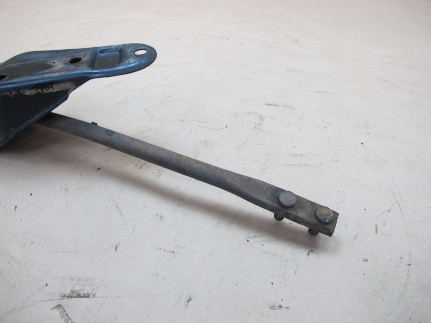 84-86 Nissan Z31 300ZX 2+0 Front Left Torsion Arm Rod Bracket Set OEM