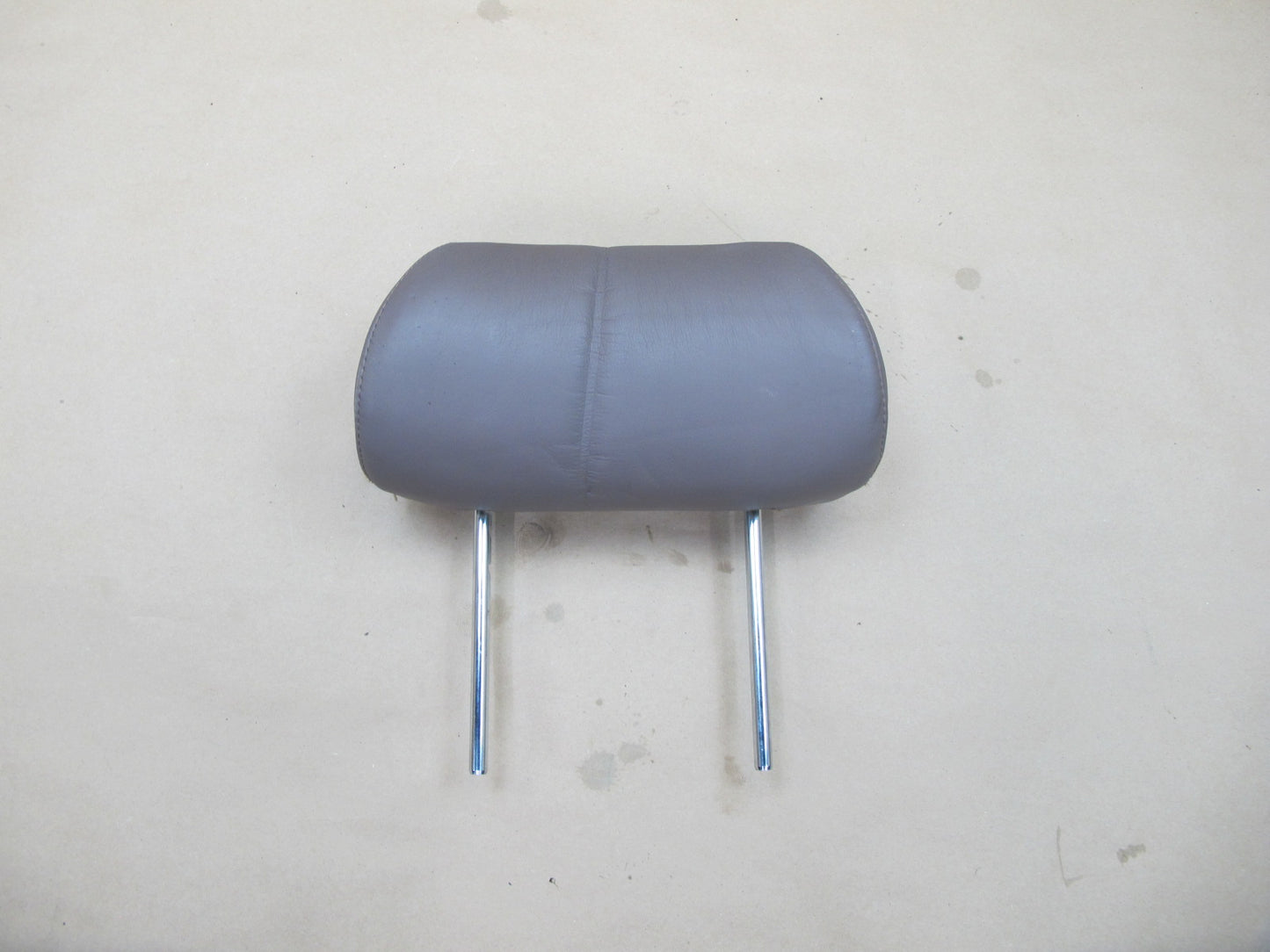 90-94 Lexus UCF10 LS400 Set of 2 Rear Left & Right Leather Headrest OEM