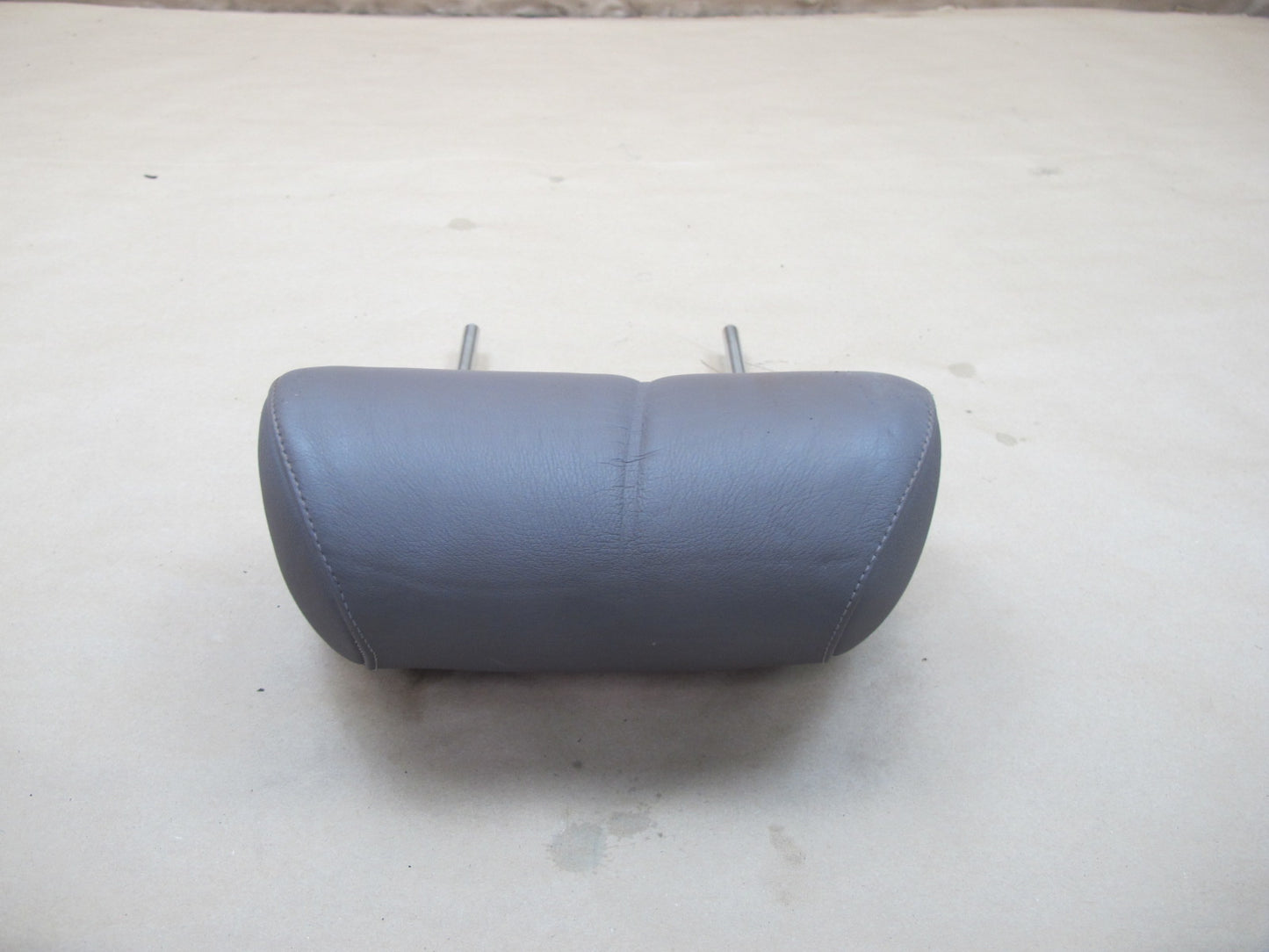 90-94 Lexus UCF10 LS400 Set of 2 Rear Left & Right Leather Headrest OEM