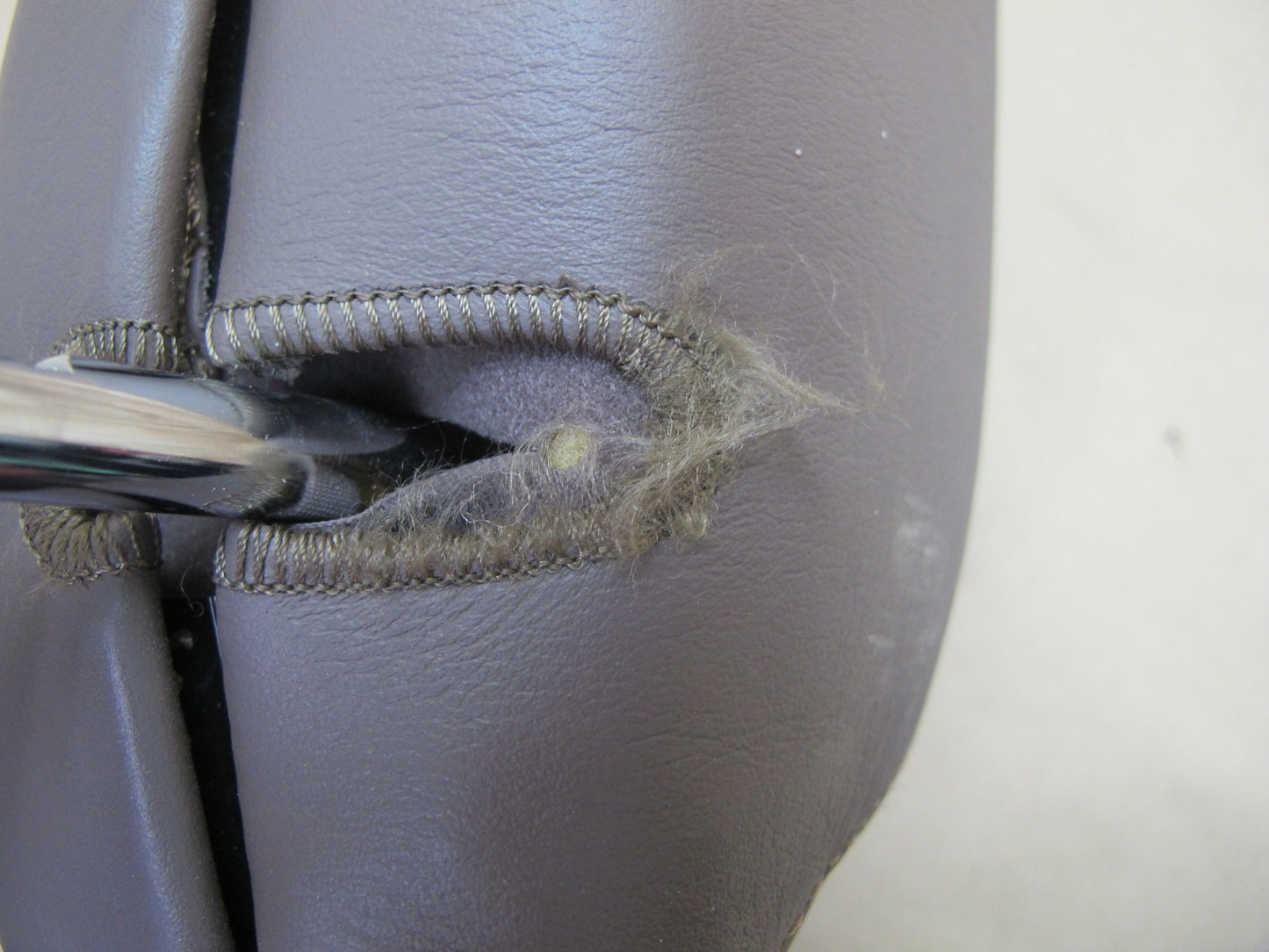 90-94 Lexus UCF10 LS400 Set of 2 Rear Left & Right Leather Headrest OEM