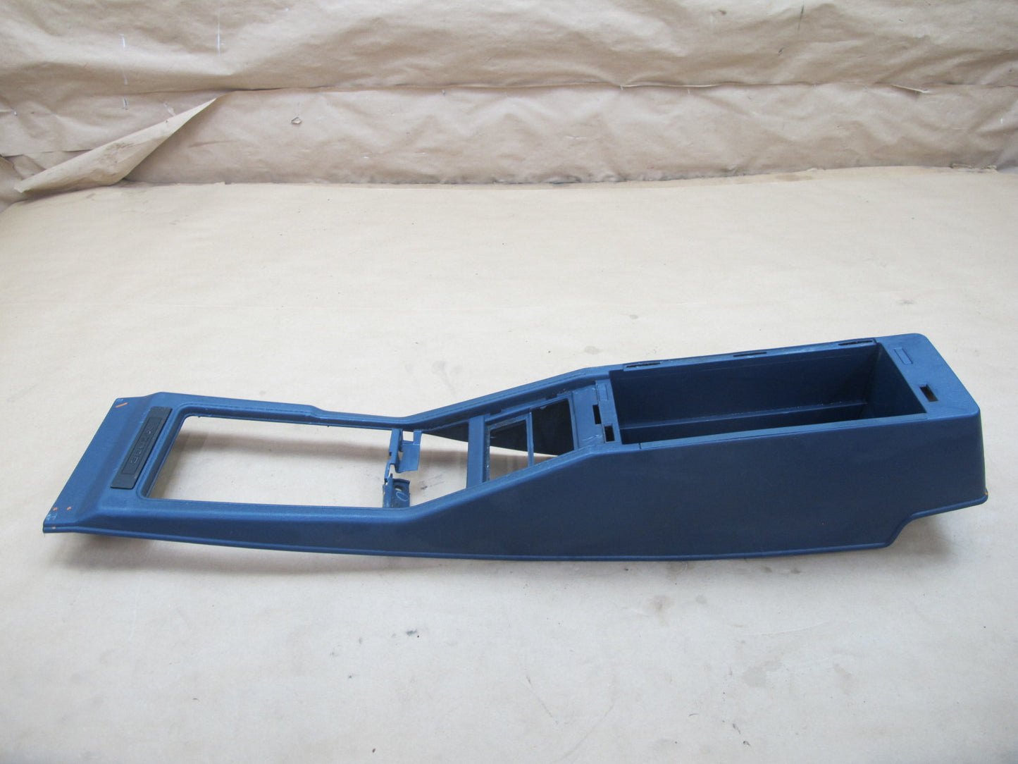 84-86 Nissan Z31 300ZX 2+0 Center Console Trim Cover Panel B057-5112 OEM